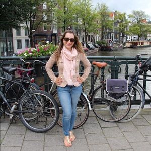 Meet your Posher, Sharena